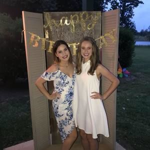 Meet your Posher, Madison